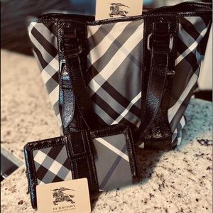 Authentic Burberry Victoria Tote